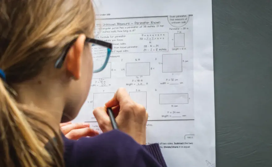Matematyka w praktyce. Jak uczyć jej przez codzienne decyzje?