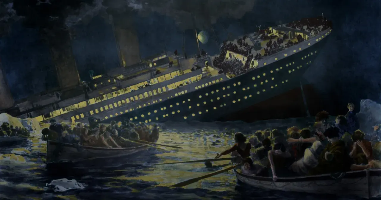 Ludzie w szalupach ratunkowych próbują ratować się z tonącego Titanica. Ta tragiczna titanic katastrofa na zawsze zapisała się w historii.